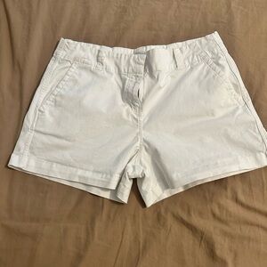 Vineyard Vines Women's White Shorts
